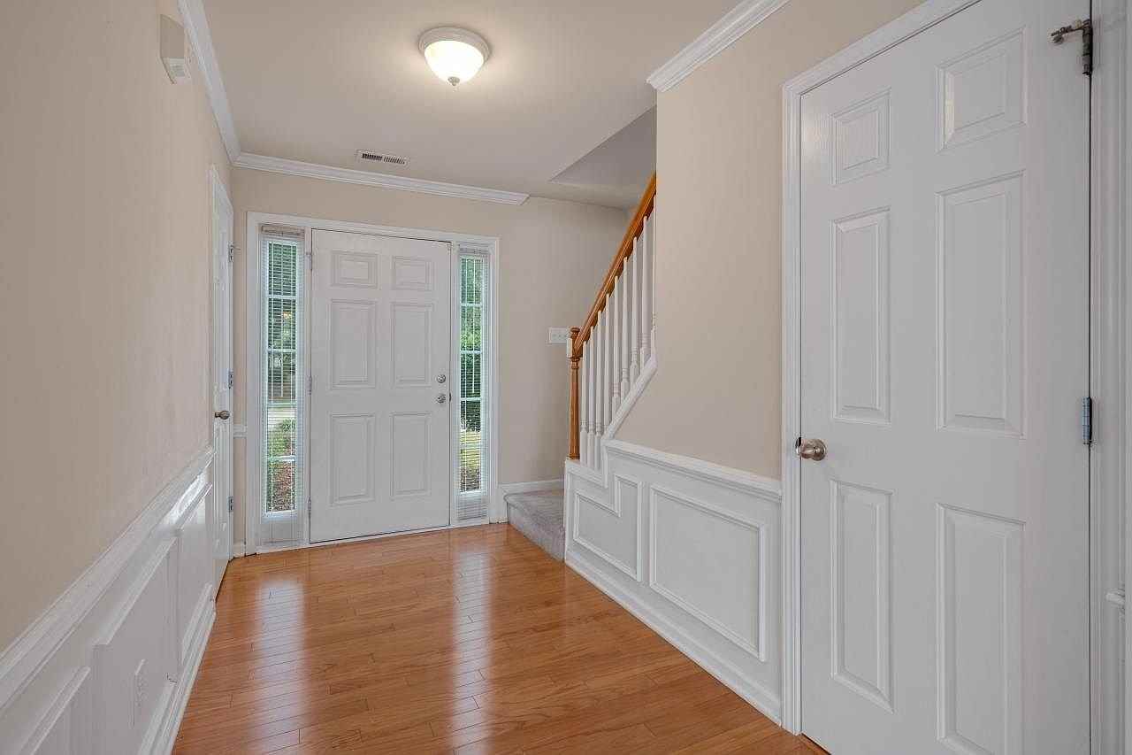 5020 Babbling Brook Dr - Photo 2 of 16
