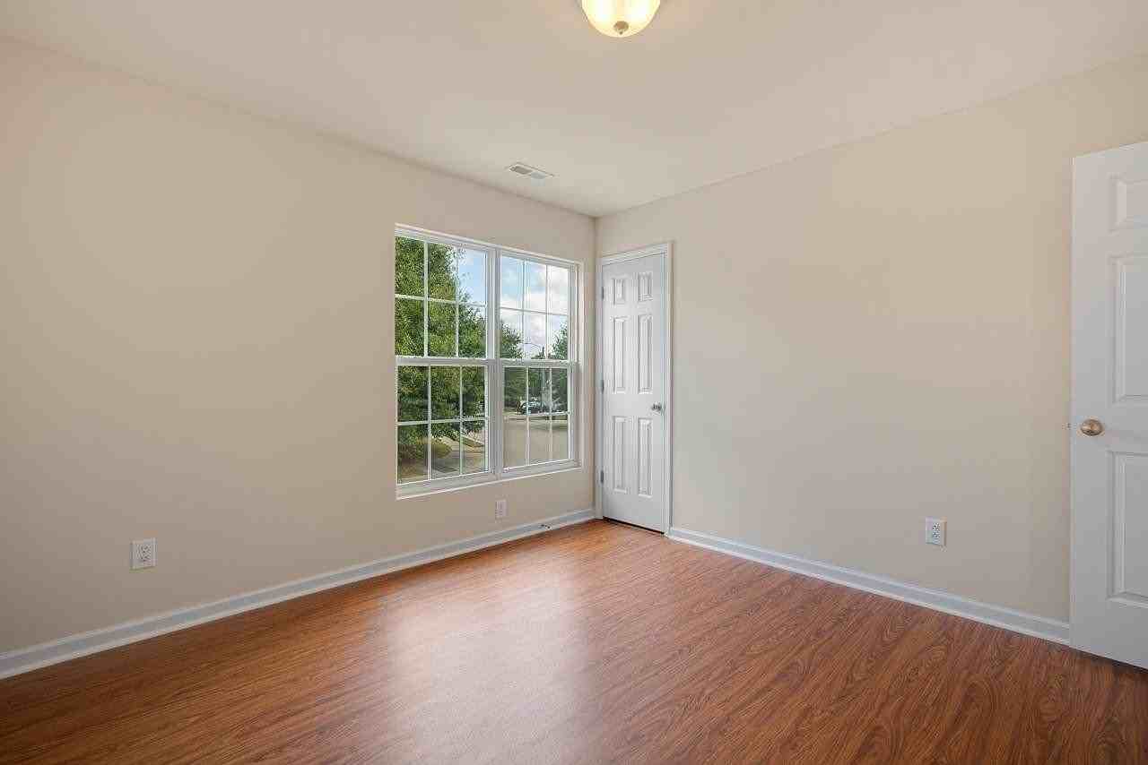5020 Babbling Brook Dr - Photo 3 of 16