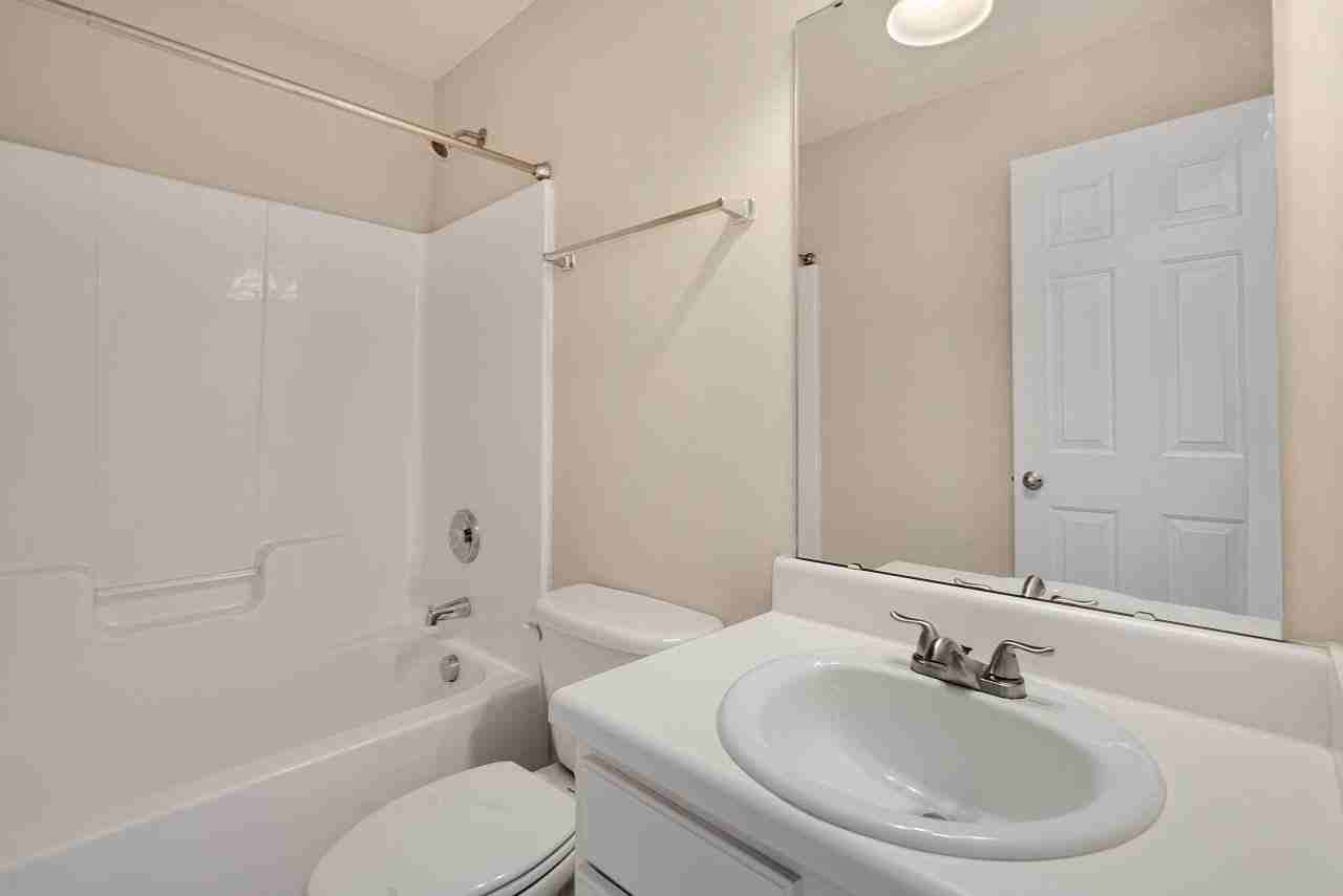 5020 Babbling Brook Dr - Photo 5 of 16