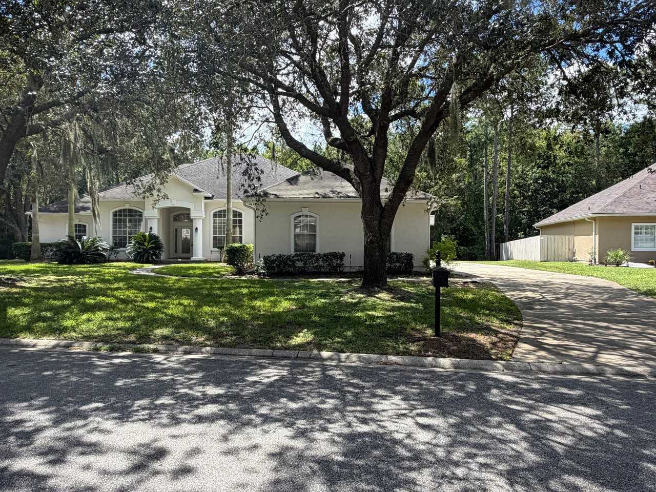 7662 Wexford Club Dr W - Photo 4 of 7