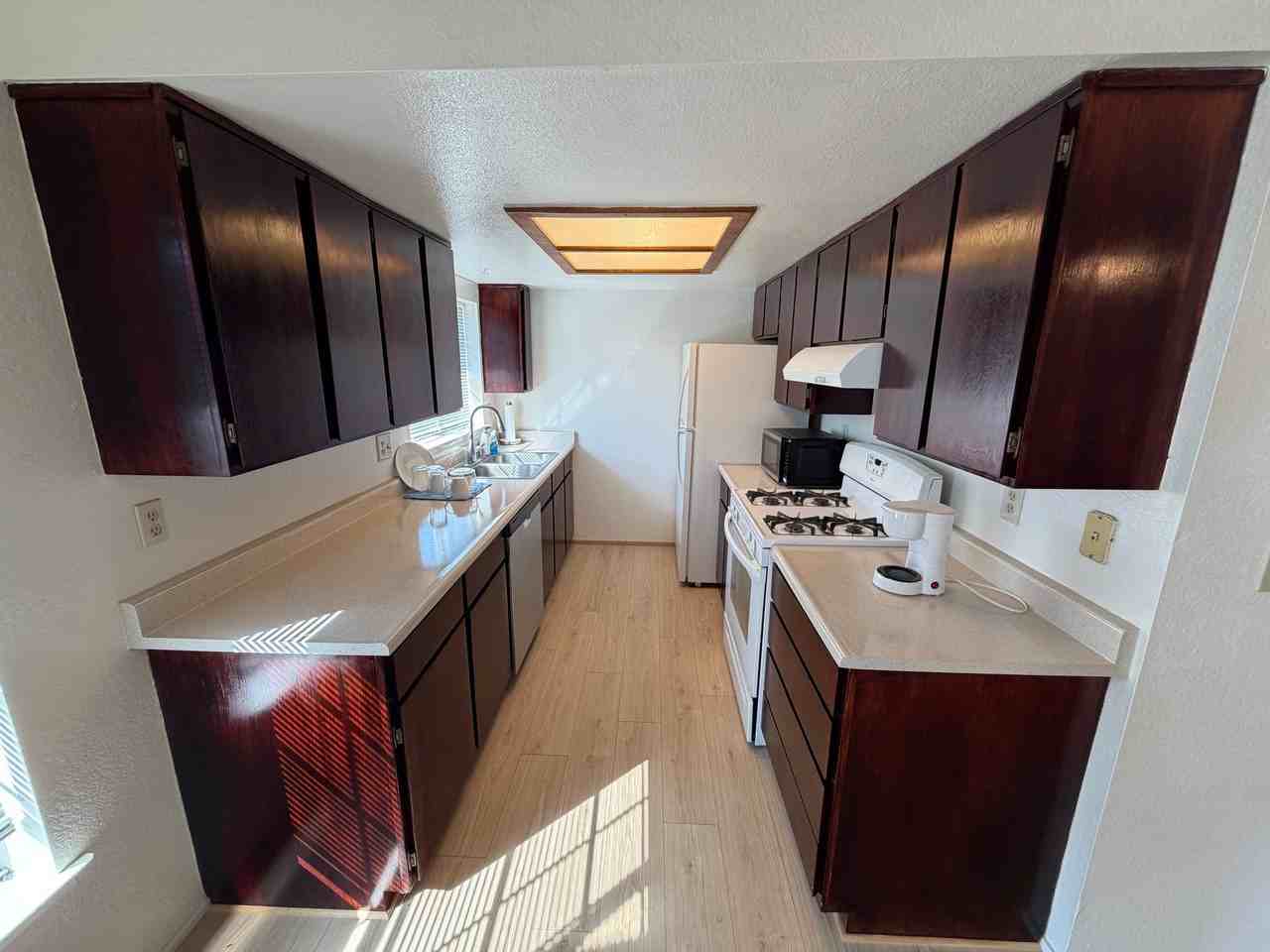 1404 James Rd #1 - Photo 4 of 10