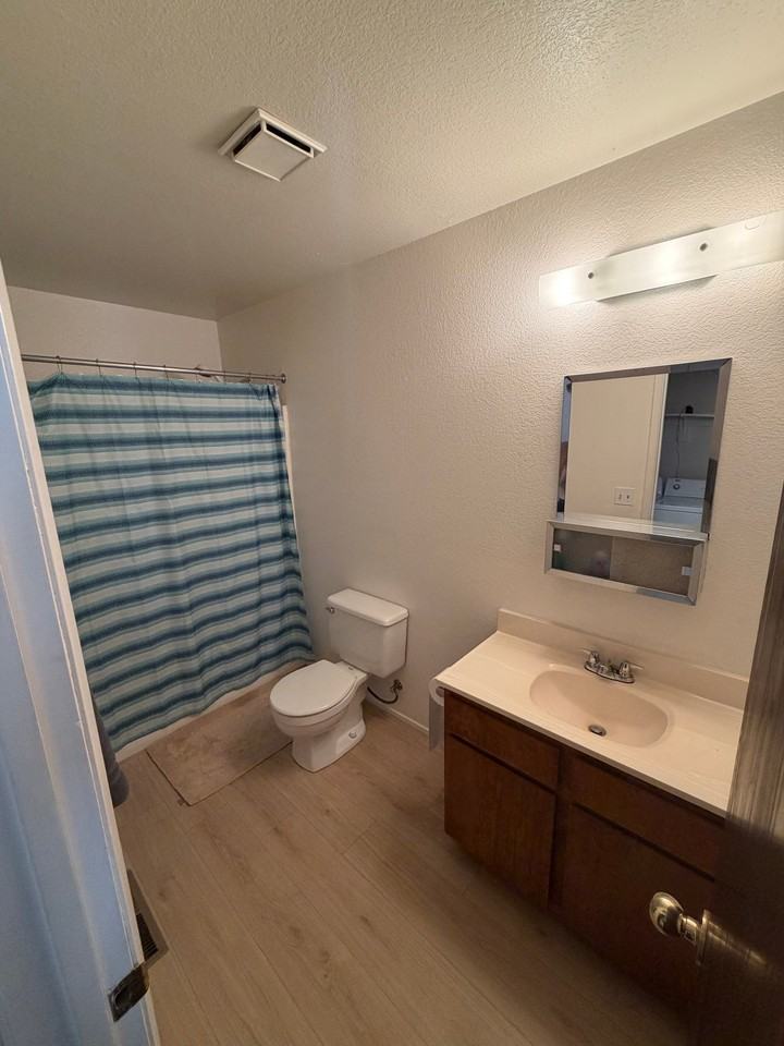 1404 James Rd #1 - Photo 7 of 10
