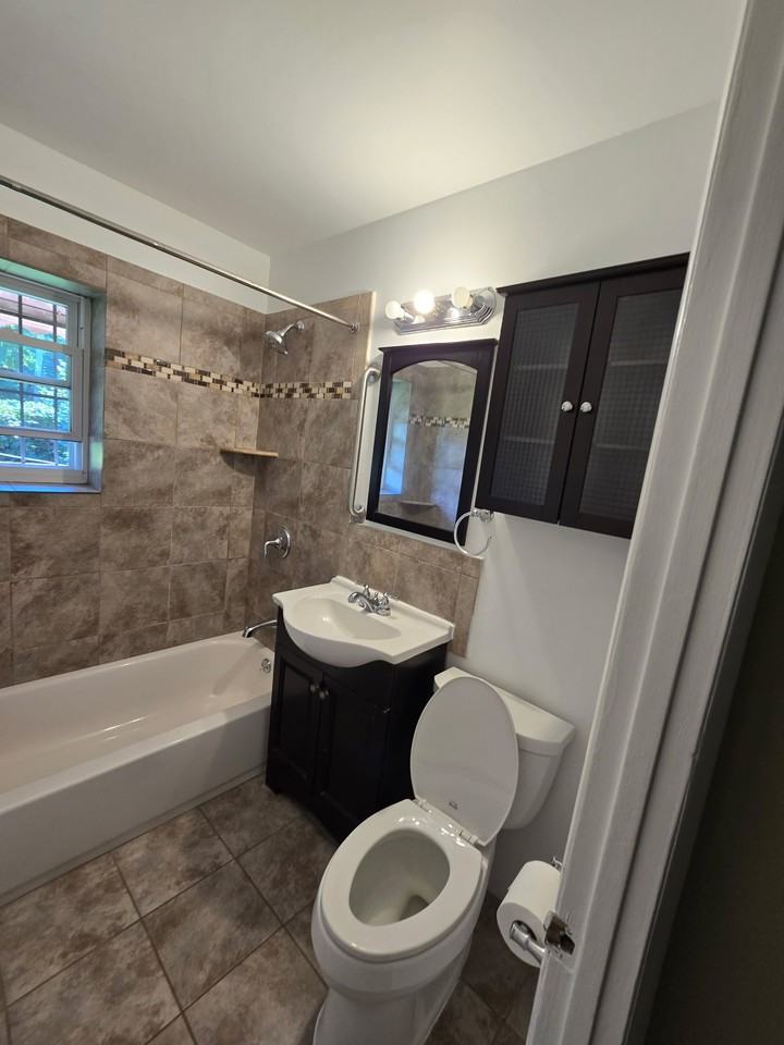 3600 Harper Ave #1 - Photo 5 of 5