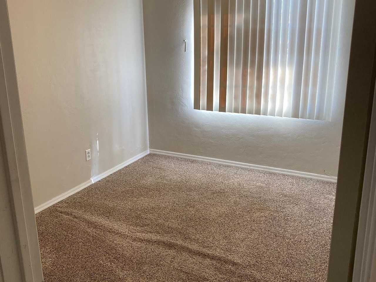 3601 E Seneca St - Photo 6 of 16