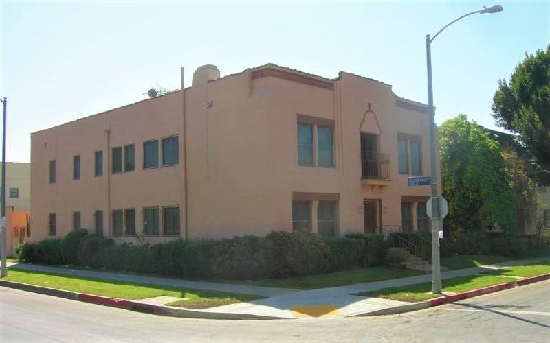 466 N Orange Grove Ave #466 - Photo 3 of 21