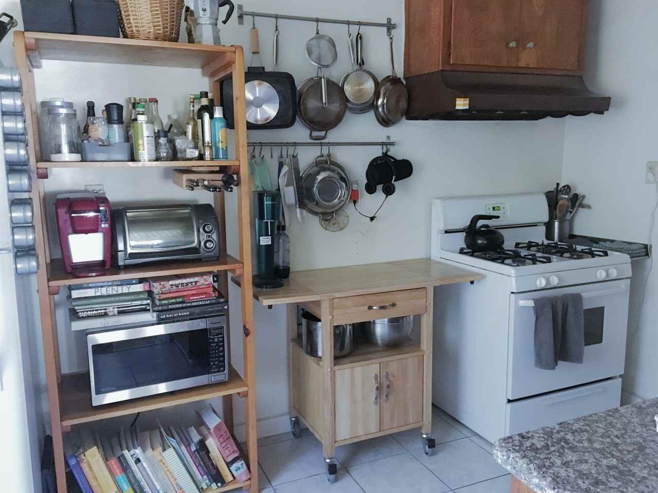 466 N Orange Grove Ave #466 - Photo 7 of 21
