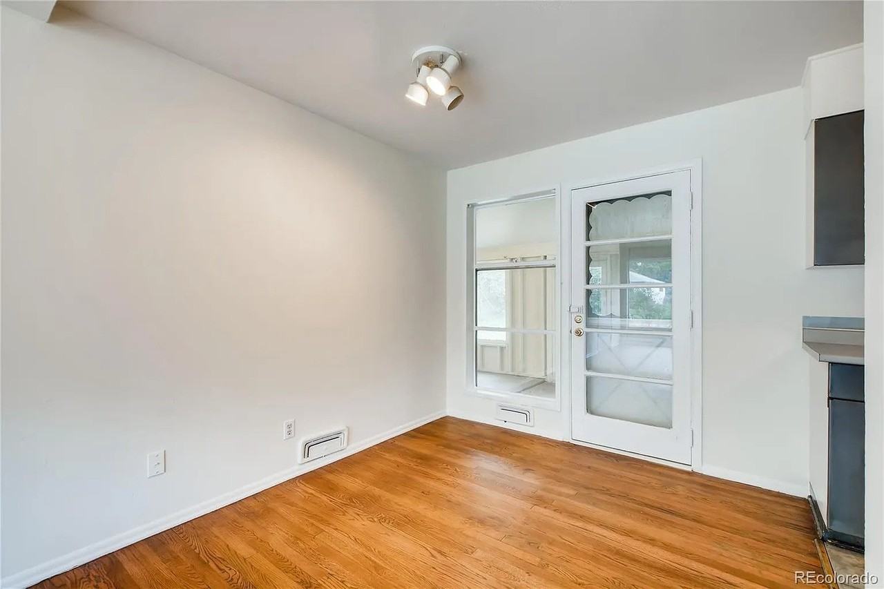 1255 S Grape St - Photo 6 of 20