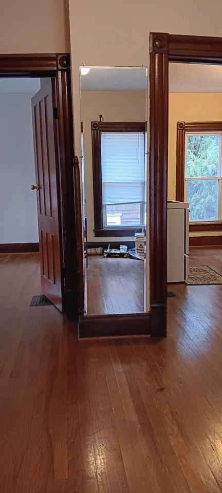 44 Maple Ave - Photo 5 of 10