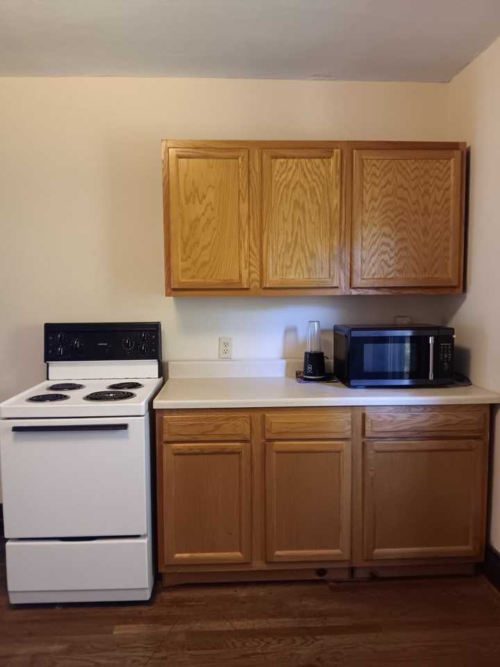 44 Maple Ave - Photo 6 of 10