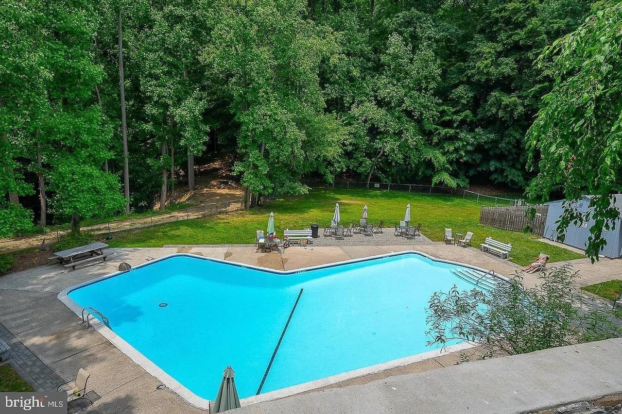 2900 Monterey Ct
