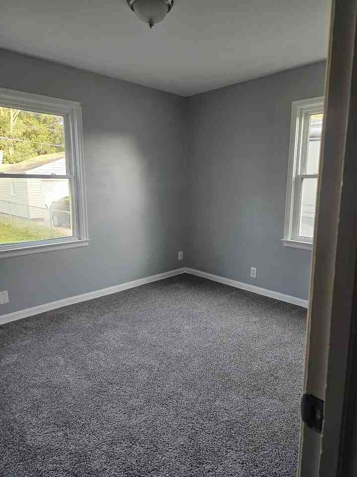 2802 Van Buren St - Photo 4 of 18
