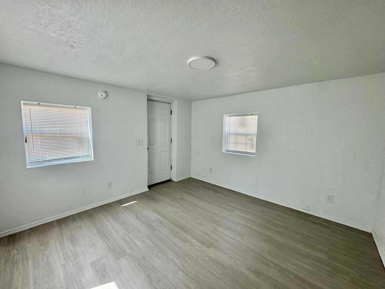 531 Se 15th St - Photo 7 of 20
