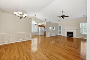 featured image of 3013 Redbud Ct