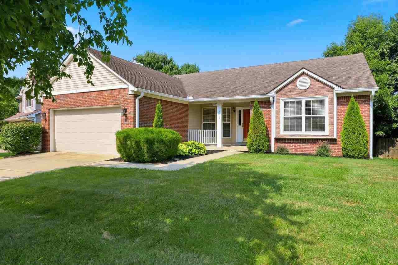 3013 Redbud Ct - Photo 2 of 20