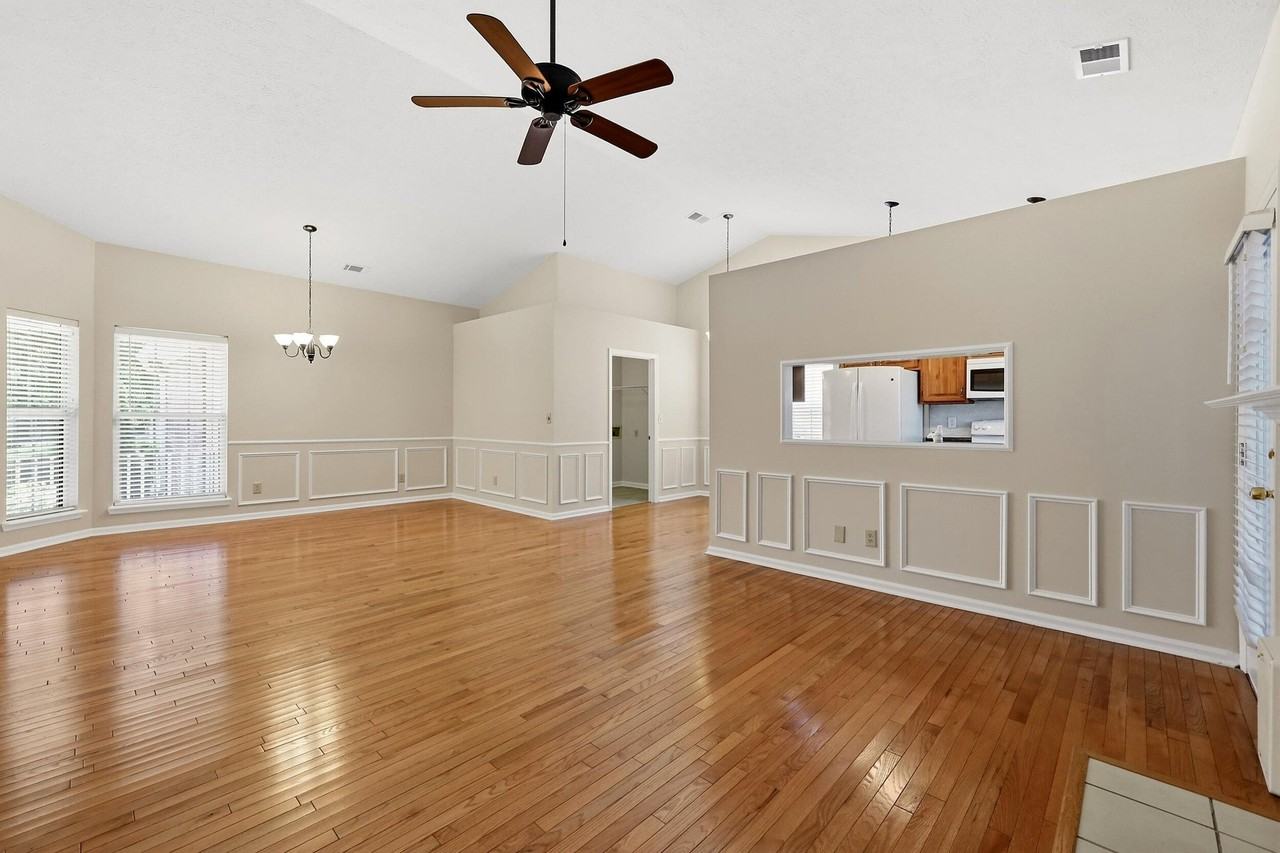 3013 Redbud Ct - Photo 7 of 20