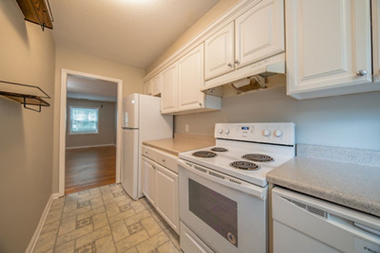 400 Davie Rd - Photo 6 of 23