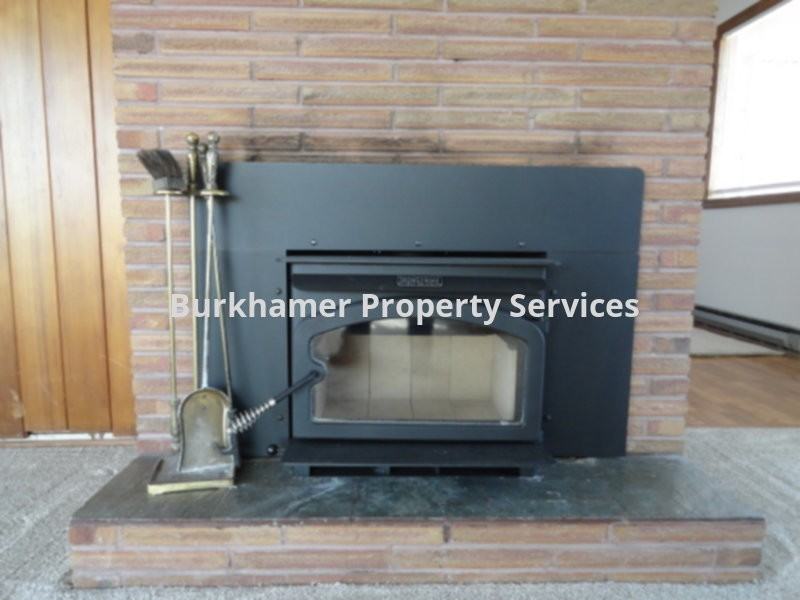 108 E King St - Photo 4 of 17