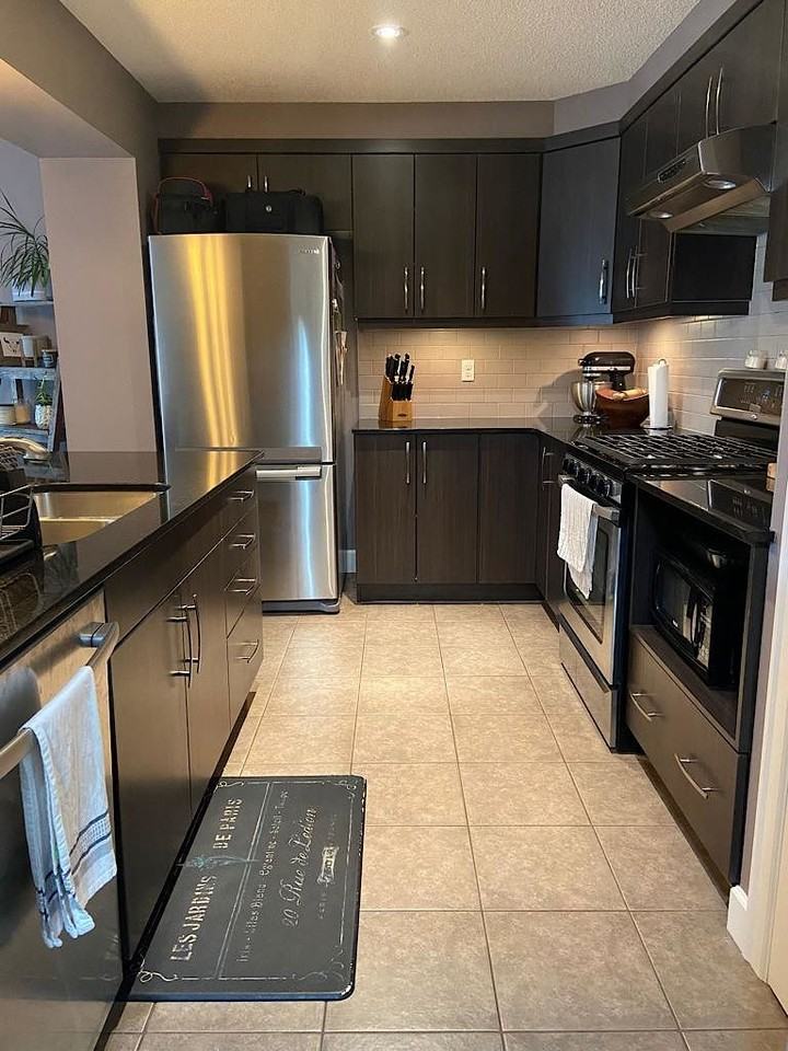 7 Windstone Green Sw - Photo 3 of 14