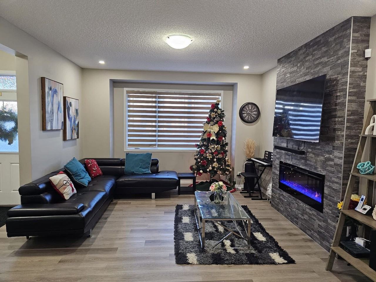 228 Carrington Way Nw - Photo 3 of 30