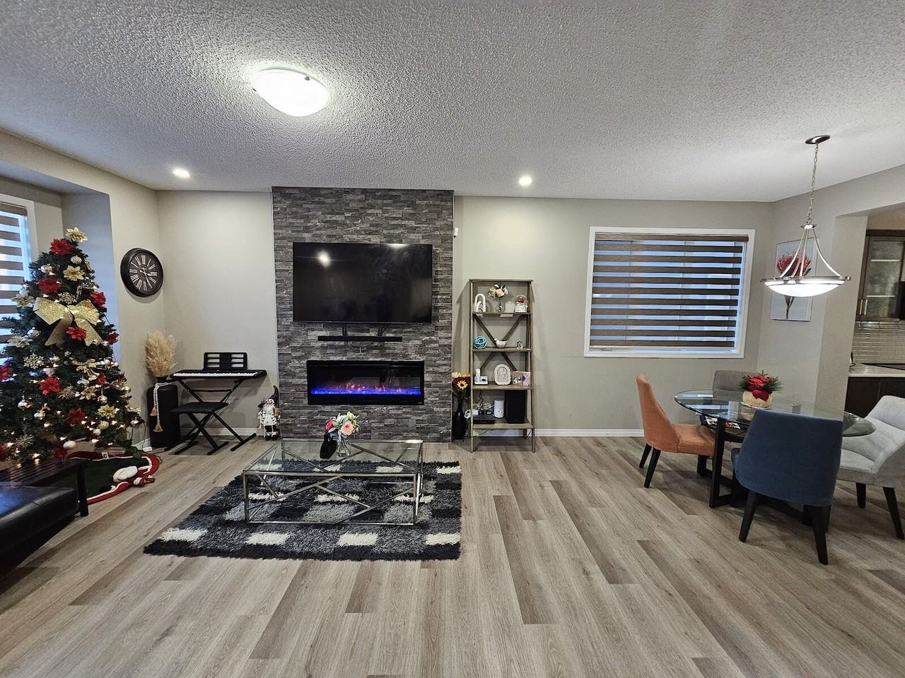 228 Carrington Way Nw - Photo 4 of 30