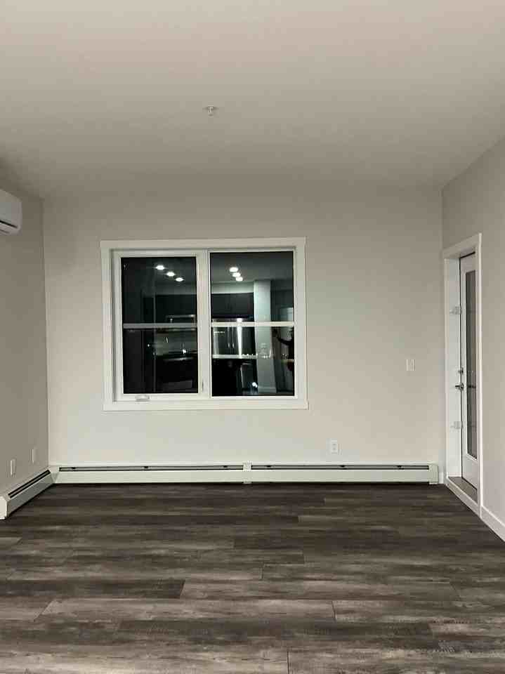 199 - 301 - 55 Wolf Hollow Crescent Southeast - Photo 3 of 10