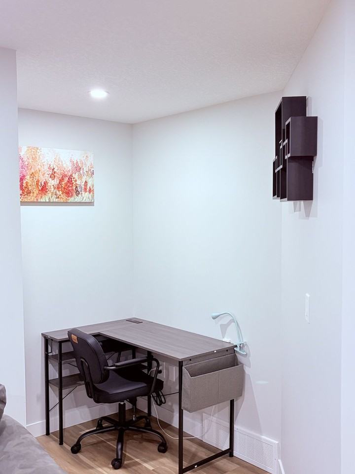 12 Edith Cres Nw - Photo 5 of 21