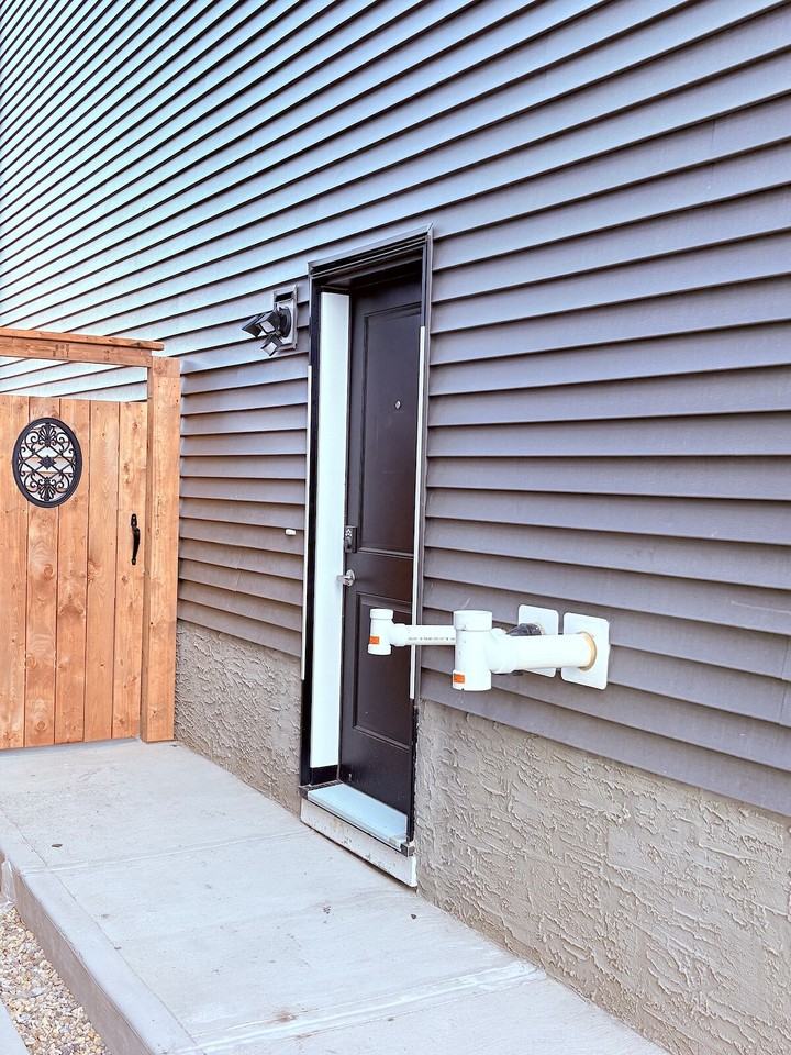 12 Edith Cres Nw - Photo 6 of 21
