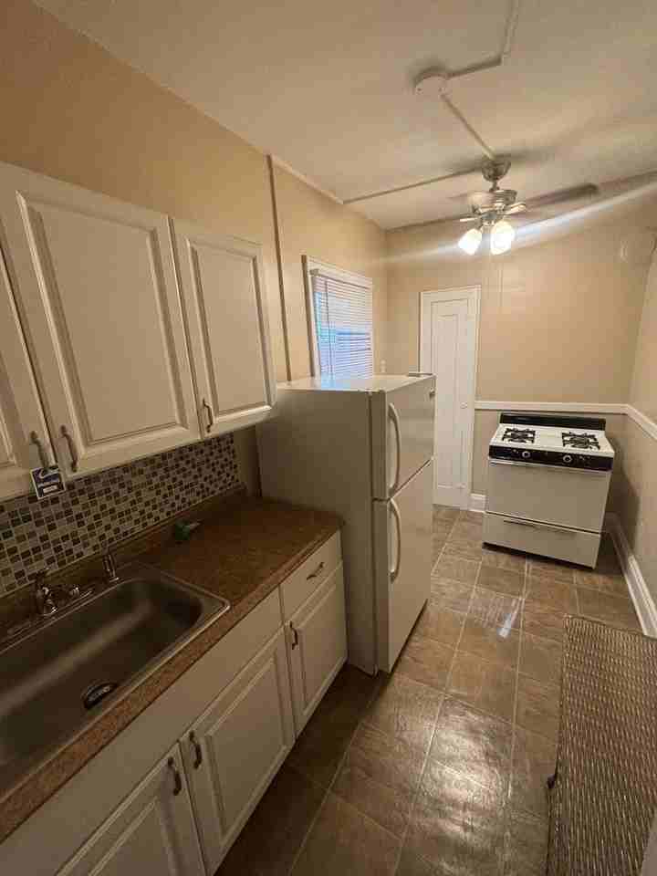 11516 Clifton Blvd #16 - Photo 3 of 5