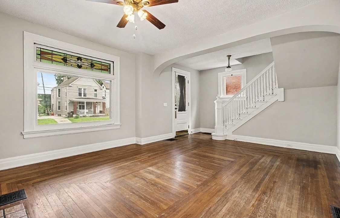W 34th St #NA - Photo 4 of 21
