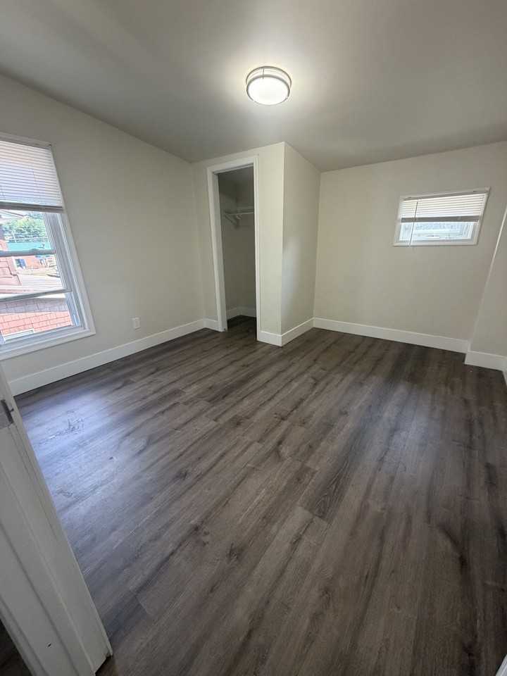 709 Park St #709 - Photo 4 of 14