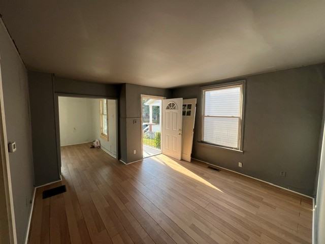 485 S Warren Ave #NA - Photo 6 of 9