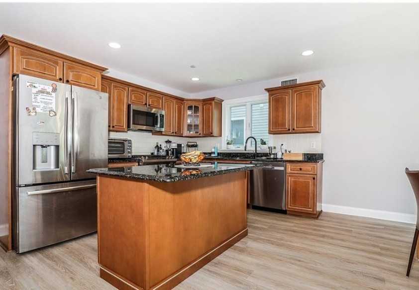 186 Woodside Ave #184 - Photo 6 of 22