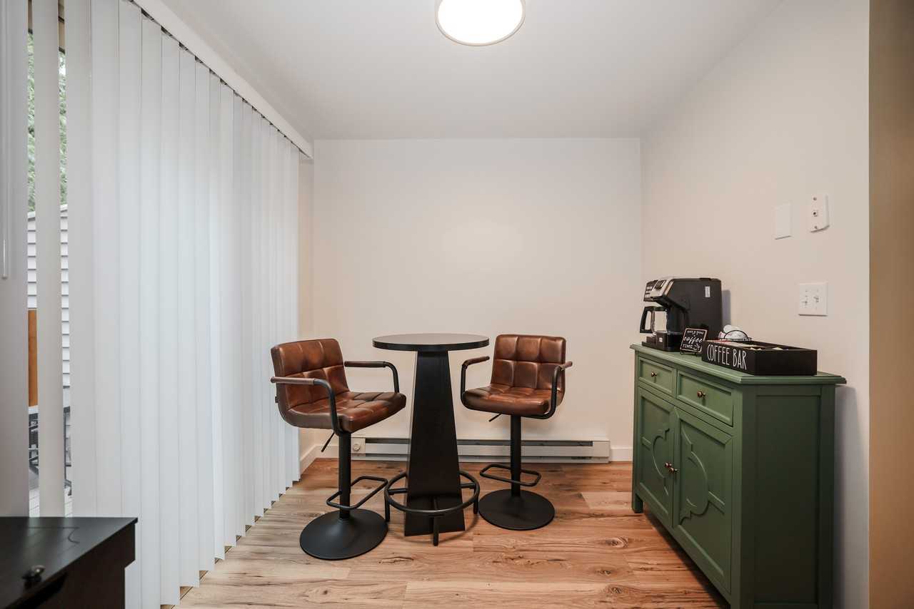 17 Oakwood Cir #2 - Photo 5 of 16