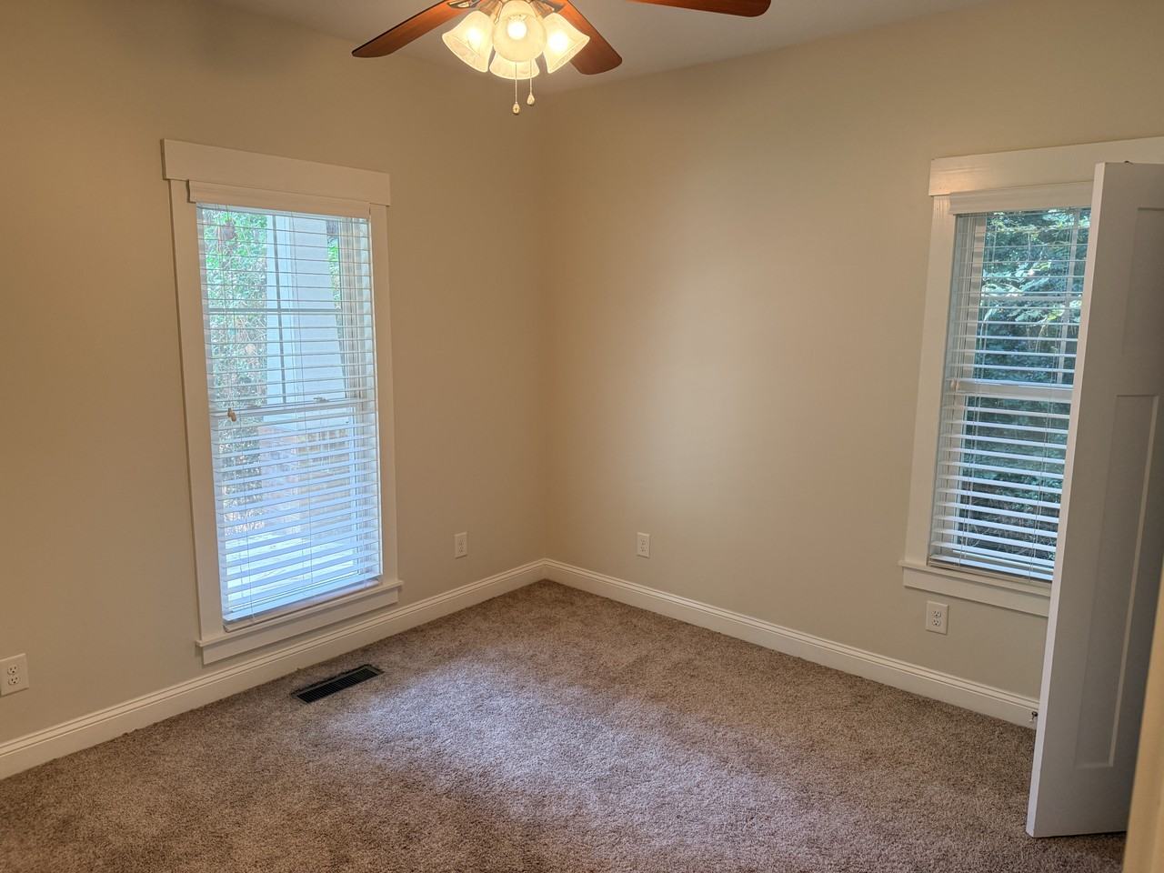 255 Midland Rd #NA - Photo 6 of 24