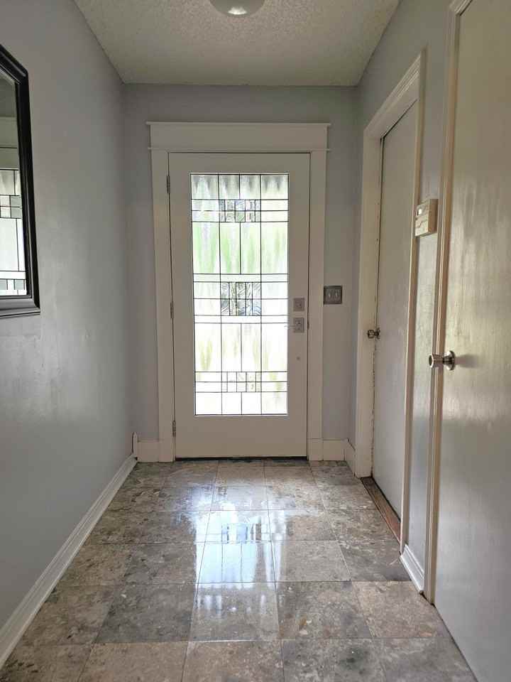 3315 Ayrshire St #NA - Photo 5 of 36