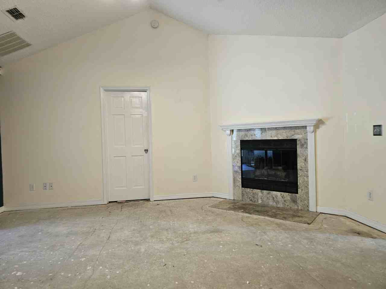3315 Ayrshire St #NA - Photo 6 of 36