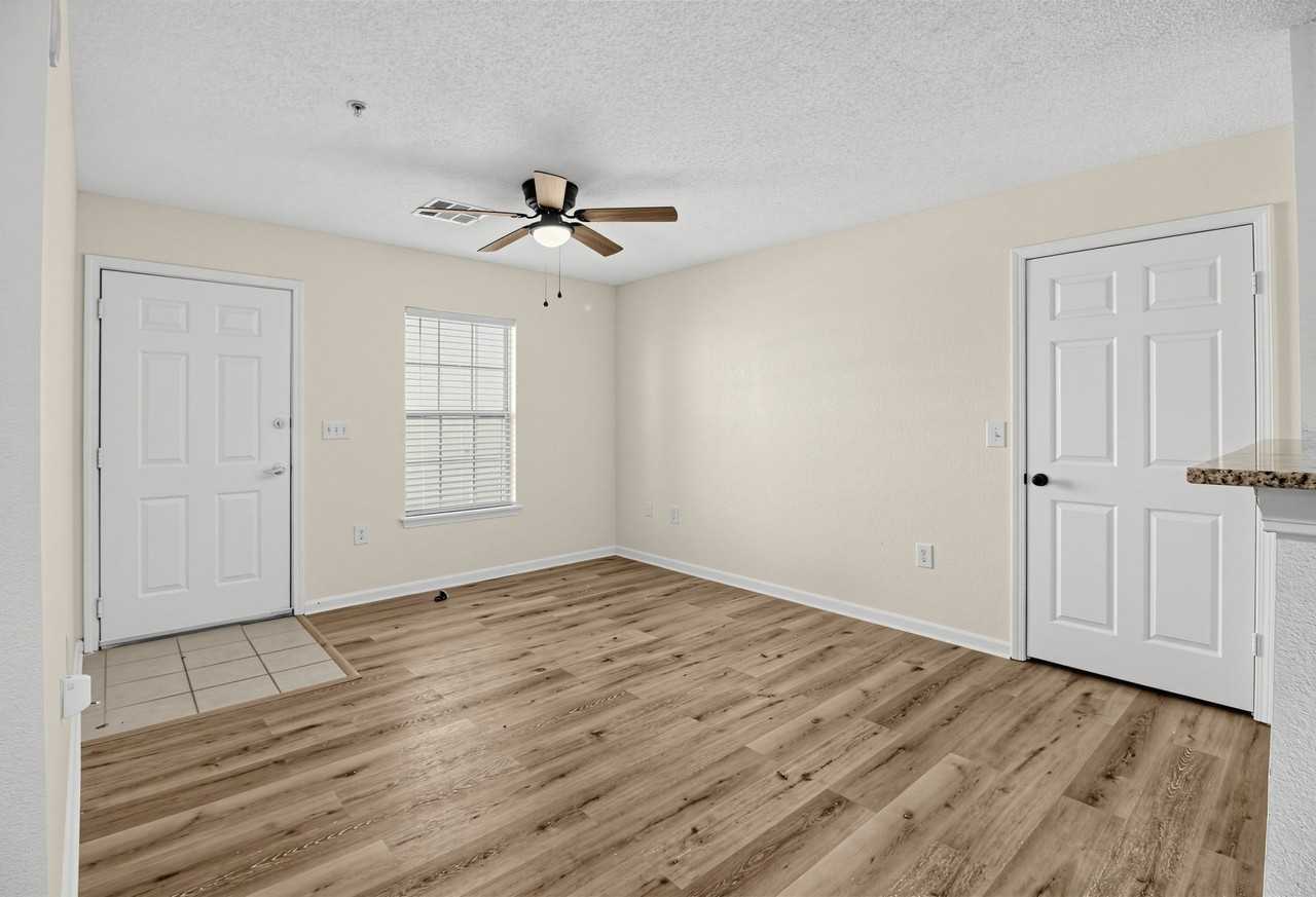 Southern View Apartments - Photo 3 of 50