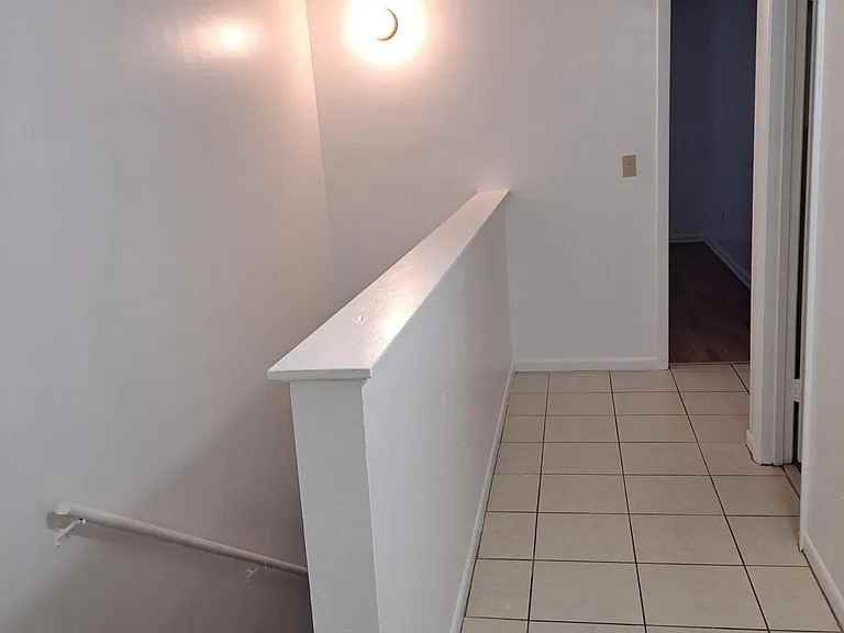 8853 Nw 48th St #129 - Photo 6 of 9