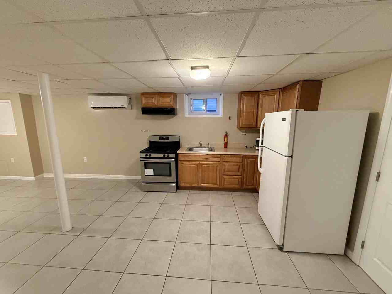 231 Franklin St #1 - Photo 4 of 8