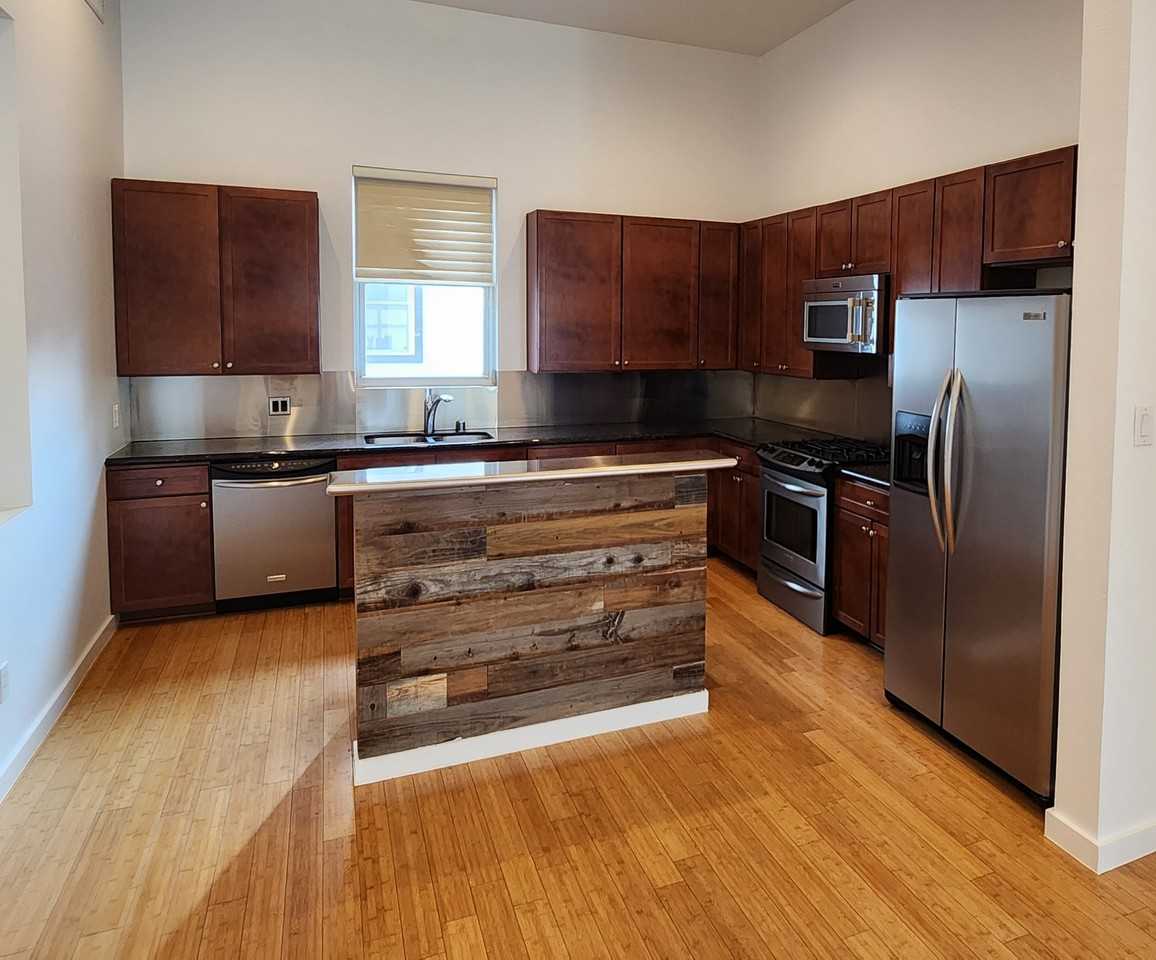 744 Cannen John Ln - Photo 5 of 18