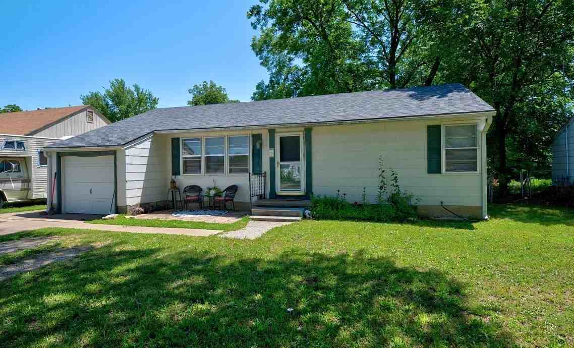 1432 S Hickory Ave #NA - Photo 2 of 6