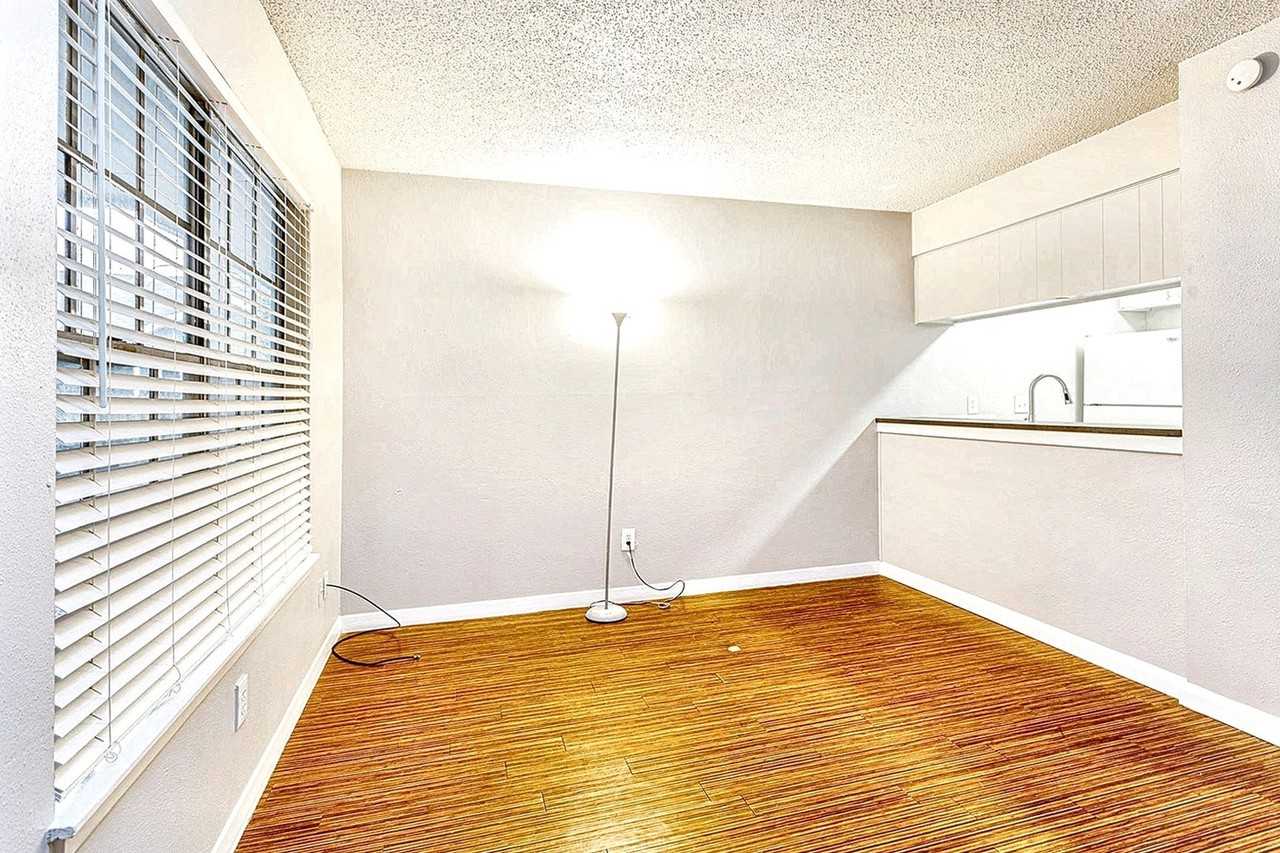 4007 Avenue C #104 - Photo 4 of 16