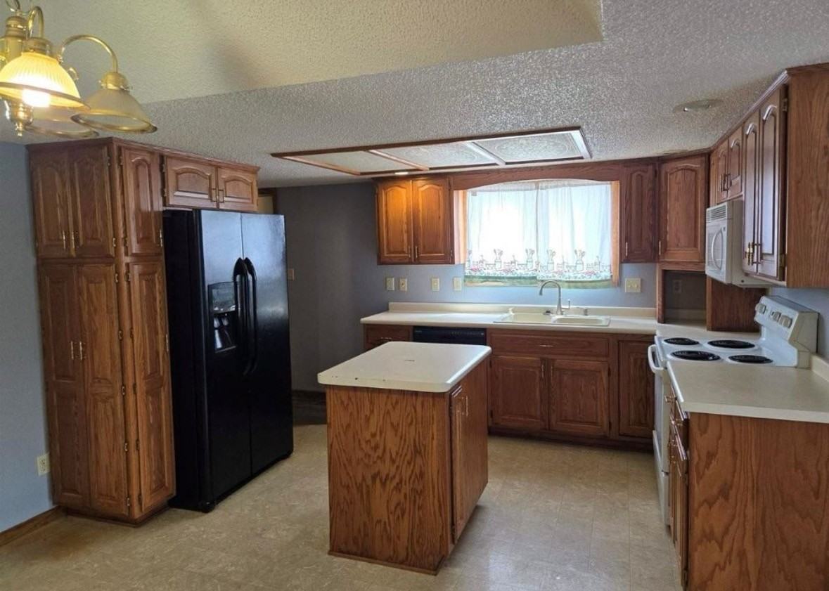 1310 Impala Dr #A - Photo 7 of 12