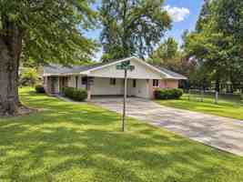 featured image of 2119 Dogwood Dr #NA