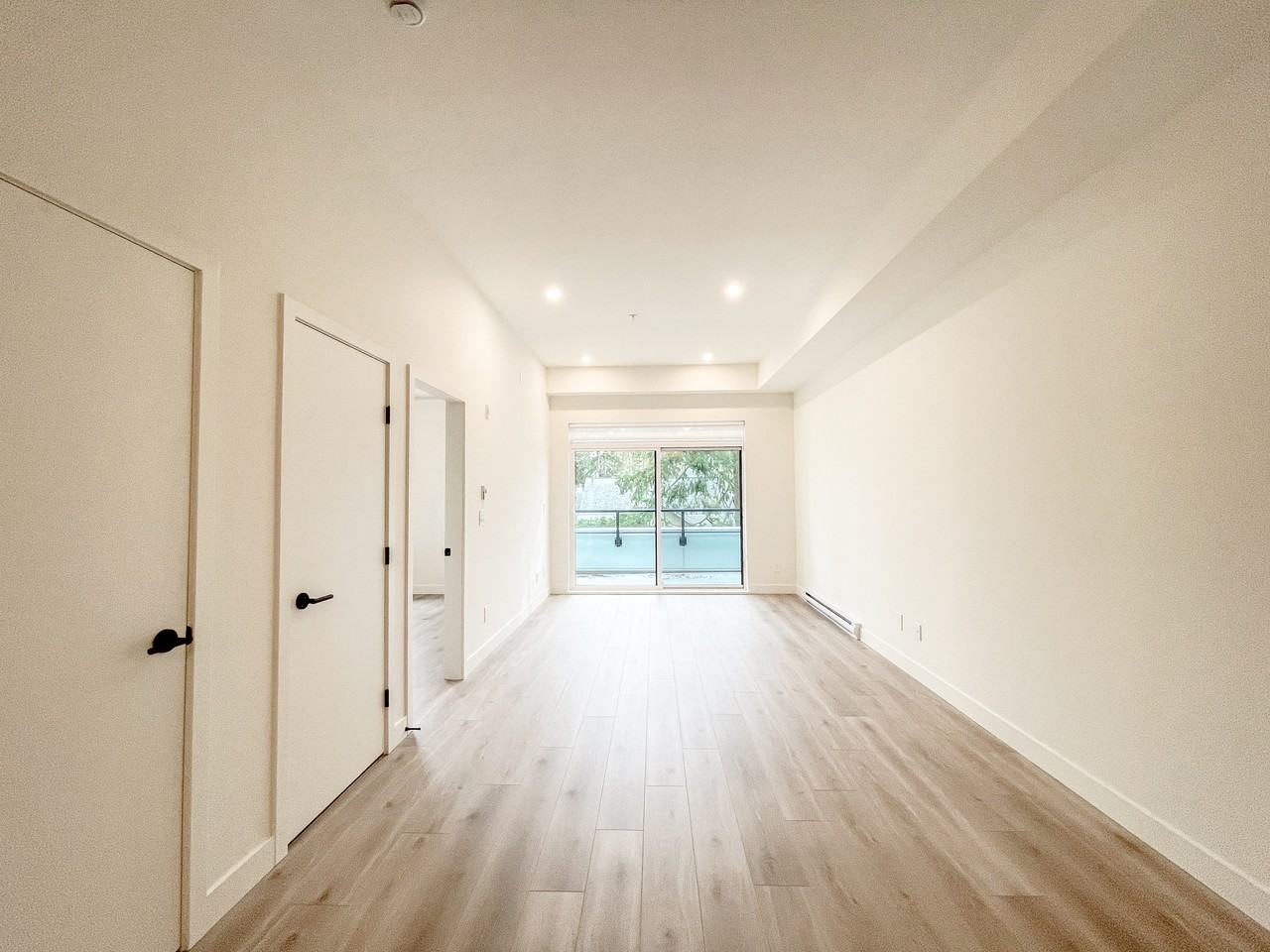 2620 152 Street #406 - Photo 6 of 14