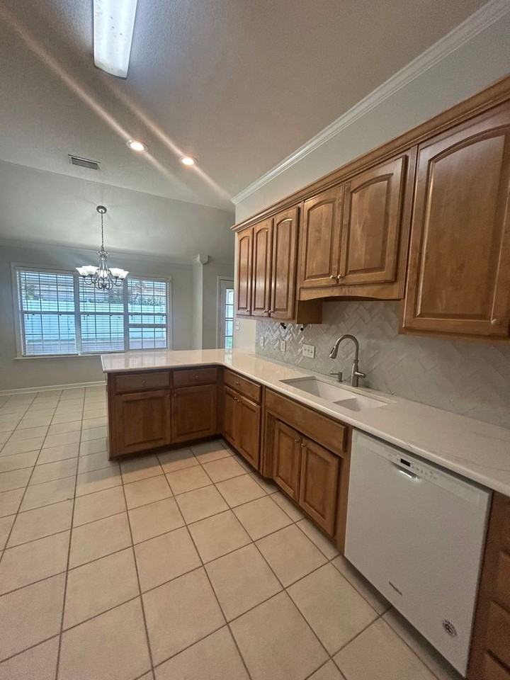 4112 Whithorn Way - Photo 7 of 23