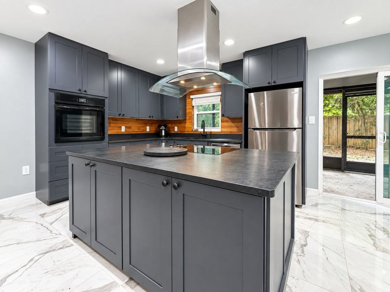 3330 Nw 24th Ave - Photo 2 of 22