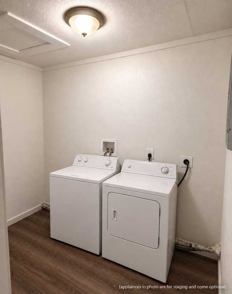 7 Lazarcheff Dr - Photo 4 of 8