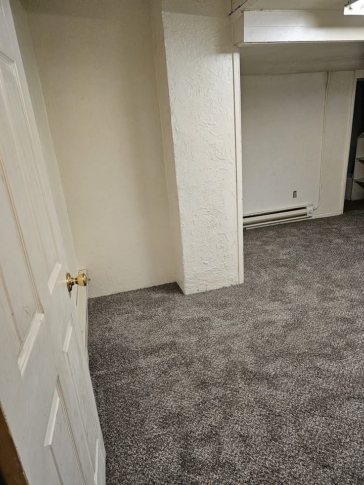110 7th St #7 - Photo 5 of 9