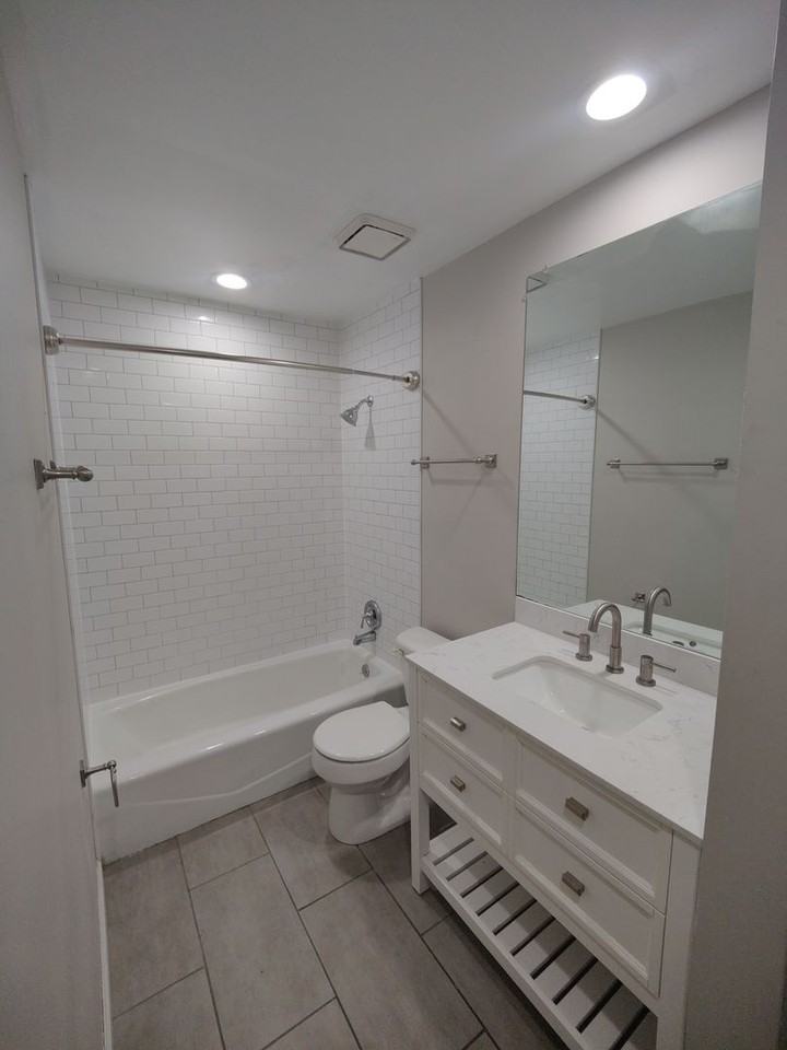 3867 Botanical Ave - Photo 2 of 10